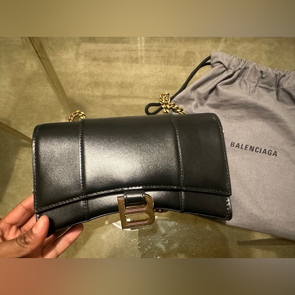 Balenciaga Hourglass Wallet On Chain Bag